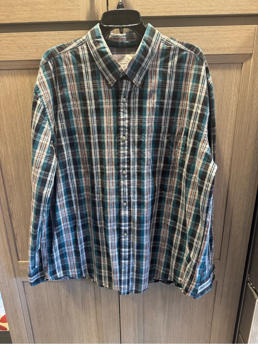 St. John's Bay Men's XL Long Sleeve Button Down Plaid Shirt